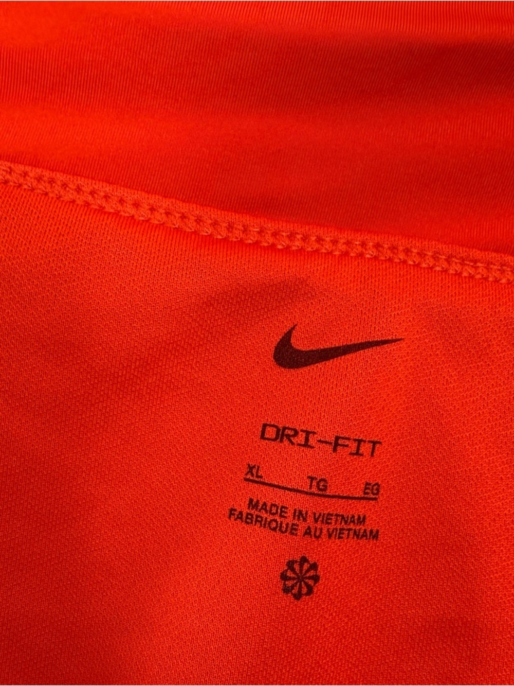Nike Dri-FIT Laser Cut Perforated Running Shorts Orange Women's XL - Picture 2 of 5